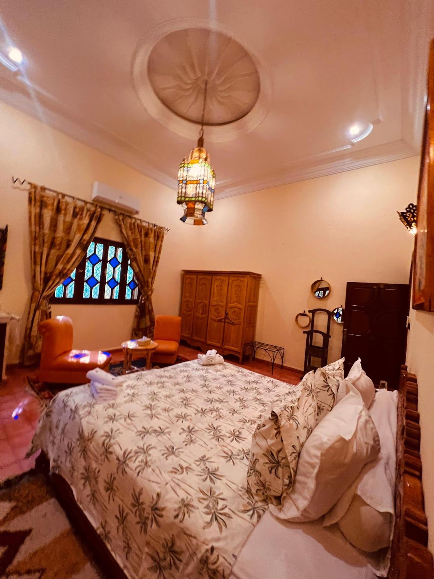 Riad Le Petit Jardin Zagora Esterno foto