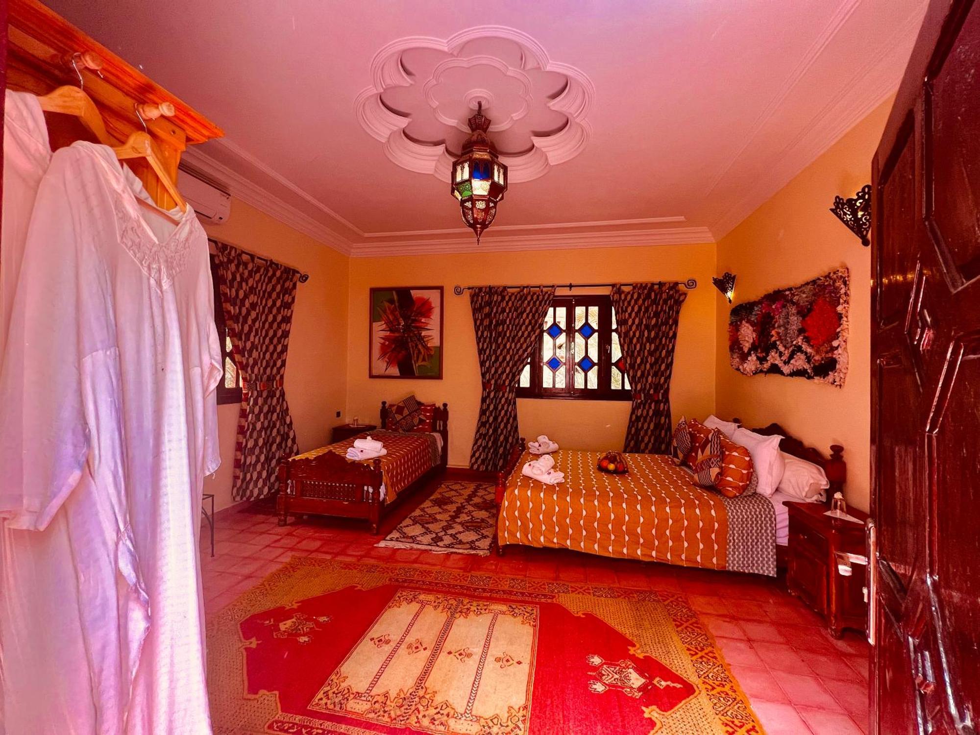 Riad Le Petit Jardin Zagora Esterno foto